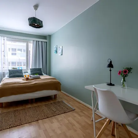 Charming Vintage In Center Apartment *