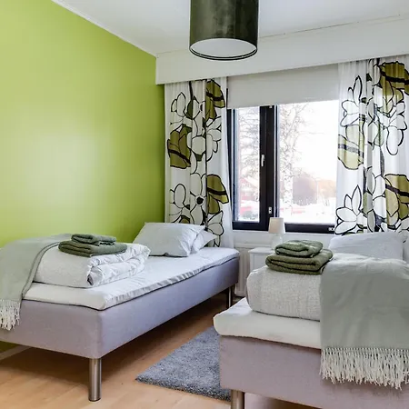Cozy Five Bedroom House Holiday home *