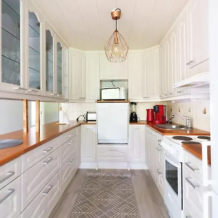 Terraced House With One Bedroom, Close To Santapark,