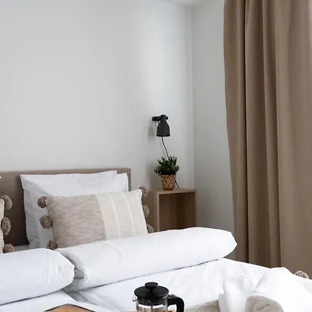 Snow Apartment *