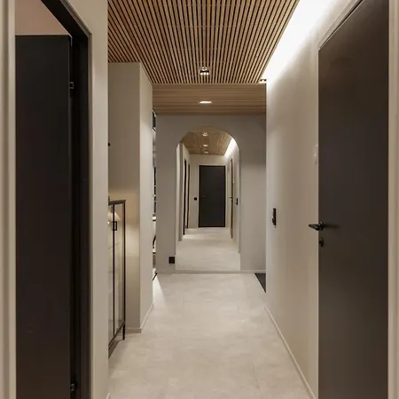 Villa Elegant Escape In Prime Location *