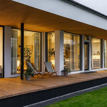 Elegant Escape In Prime Location *