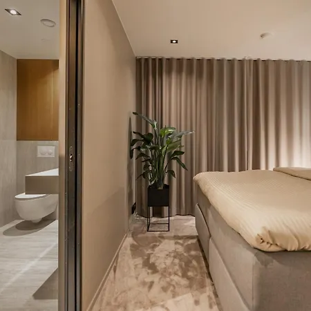 Villa Elegant Escape In Prime Location