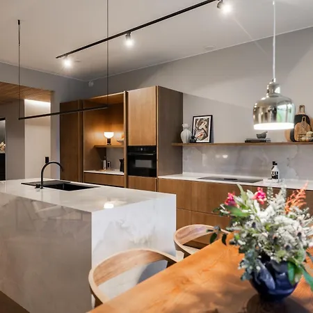 Elegant Escape In Prime Location *