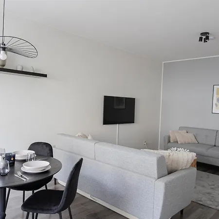 Aurora Apartment *
