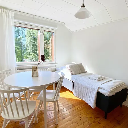 Apartment Palkinen Ii - 1950s Vintage With Parking & Courtyard & Wifi Rovaniemi