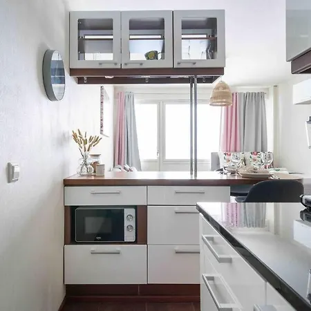 Lempi Lodge, Prime Location, Free Parking & Wi-fi Apartment