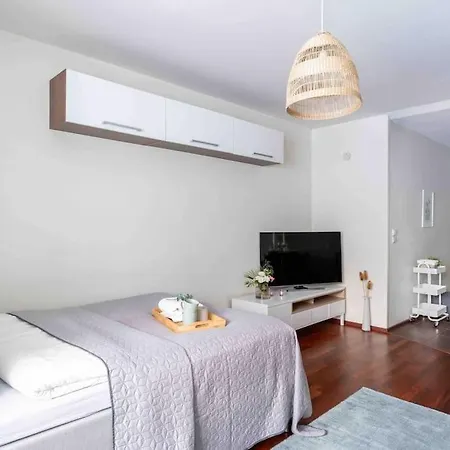 Lempi Lodge, Prime Location, Free Parking & Wi-fi Rovaniemi