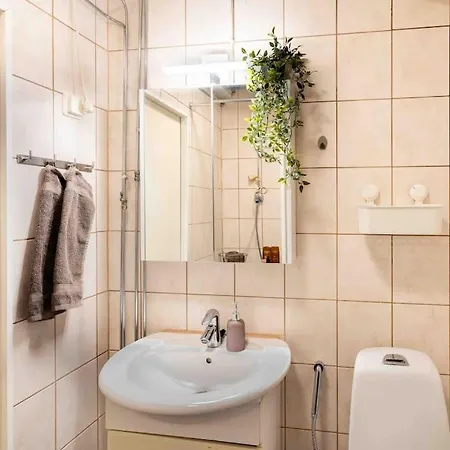 Lempi Lodge, Prime Location, Free Parking & Wi-fi