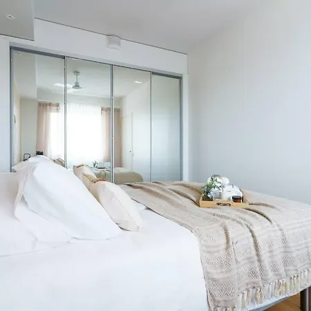 Arctic Bliss Penthouse Apartment *