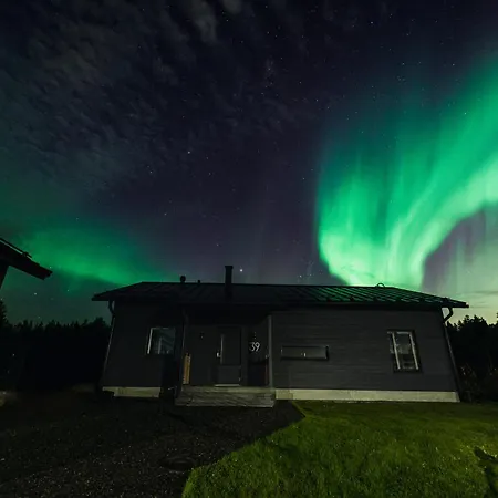 Polar Lights With Jacuzzi By Booklapland Villa