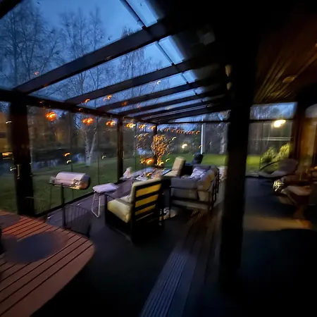 Riverside Aurora Apartment