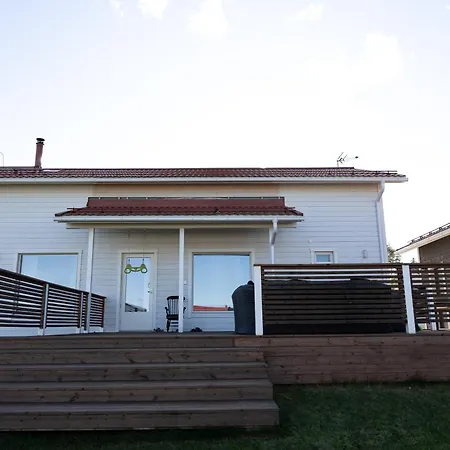 Villa Aurora With Jacuzzi Rovaniemi