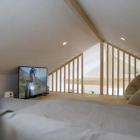 New - Luxury Loft Chalet *