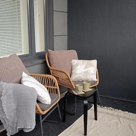 Apartment Bright And Cozy With Private Sauna And Parking *
