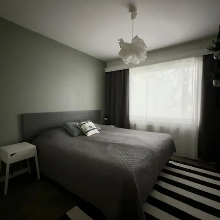 Old Pine Apartment *