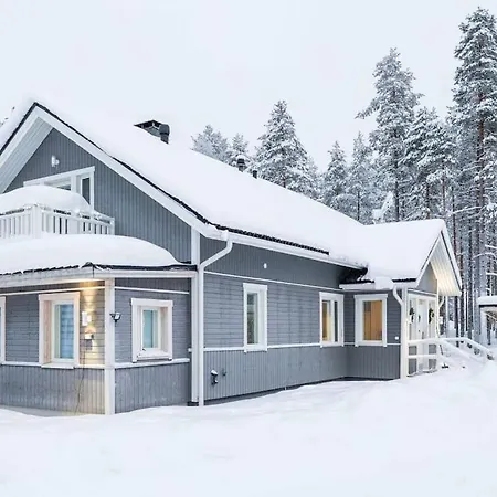 Noel Arctic Circle Villa *