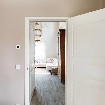 Luxurious Snow With Jacuzzi Villa Rovaniemi
