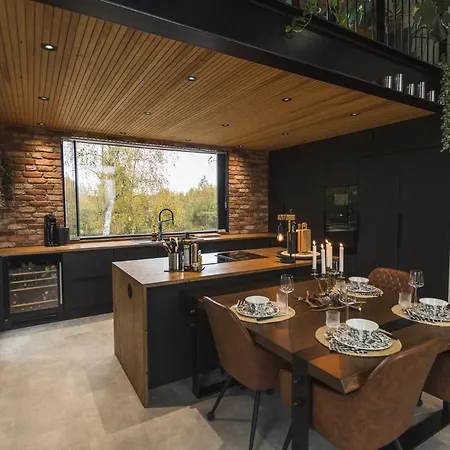 Arctic Loft-style Dream Villa *