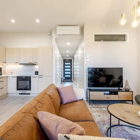 Apartment New 2 Bedroom Close To Arctic Circle *