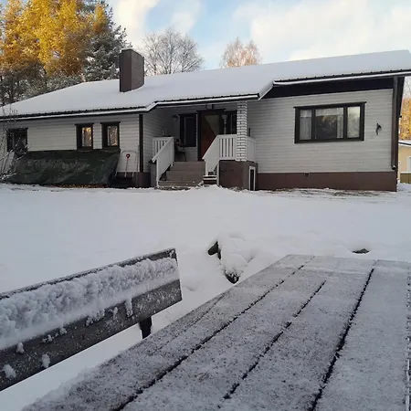 Holiday home Traditional House