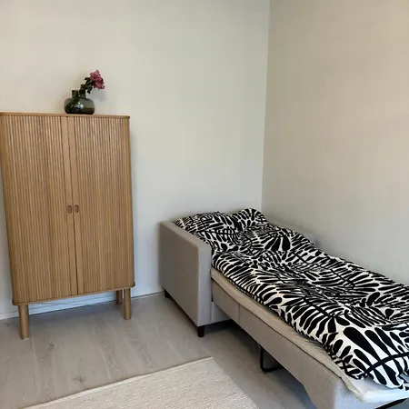 Premium Cityhome -free Wifi & Parking