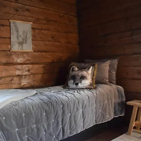 Pine Forest Log House Villa Rovaniemi