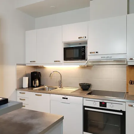 Apartment Fresh 2br, Sauna And Free Parking