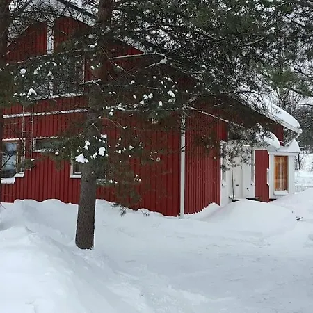 Lappish Chalet, Free Wifi, Sauna, Parking * Rovaniemi