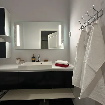 Venni Apartment *