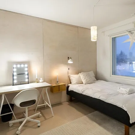 Nightsky -private Location, Sauna And Jacuzzi Villa Rovaniemi