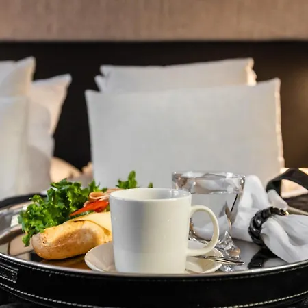 Santa's Luxury 3 *