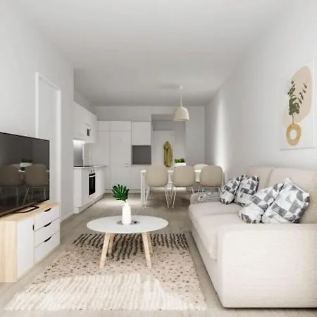 Spacious Executive Sauna Fast Wi-fi Apartment