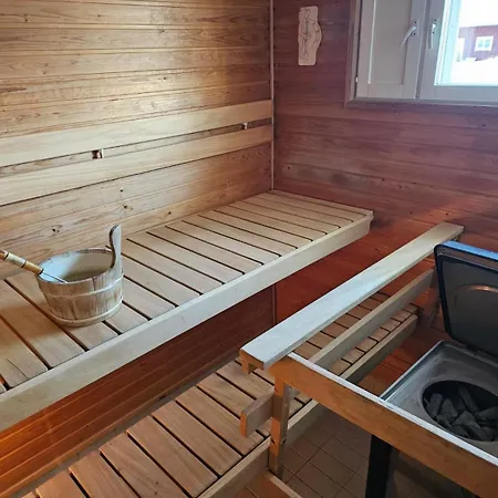 Authentic Arctic At The Delta Villa *
