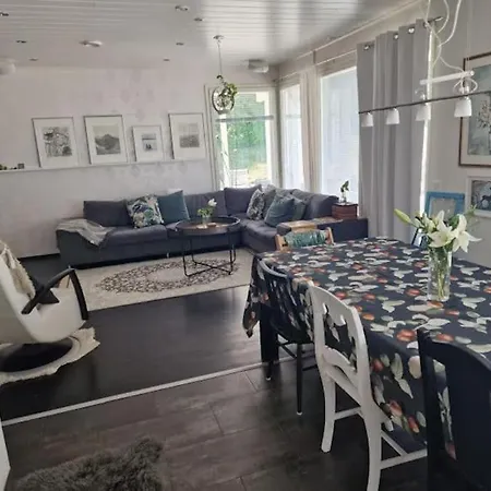 Omaloma Ulkoilijan Unelma Holiday home Rovaniemi