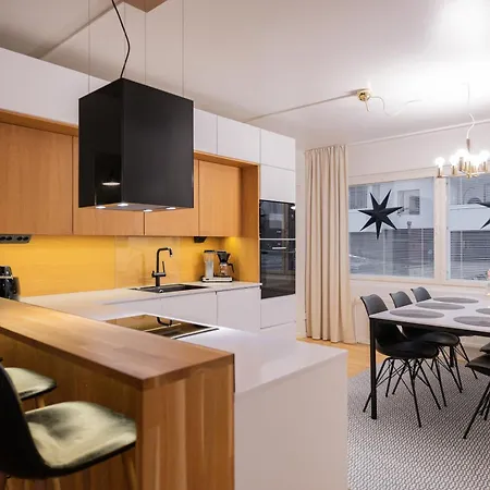 Northern Lights River Apartment