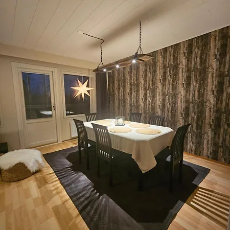 Apartment Make Yourself At *