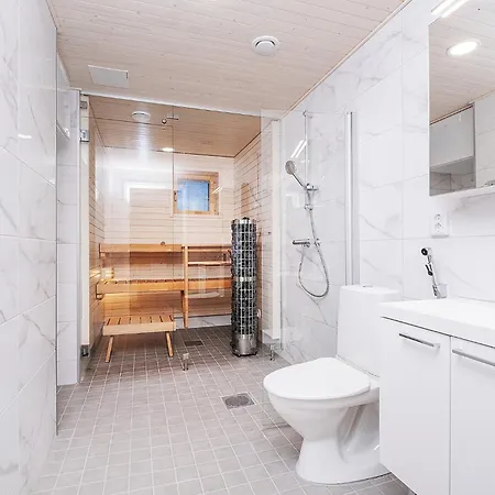 Brand New 2bdr With Private Sauna Apartment *