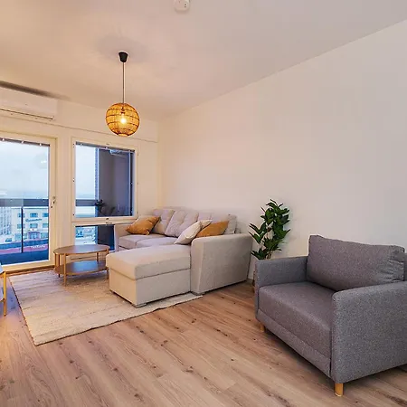 Spacious 2bdr With Private Sauna Apartment *