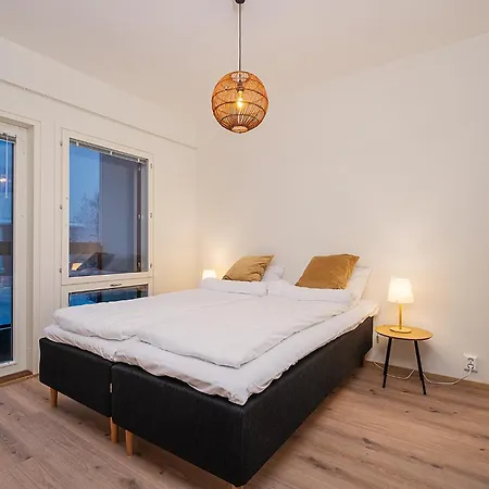 Brand New 2bdr With Private Sauna *
