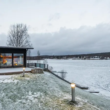 Northern Lights River Nest Villa Rovaniemi