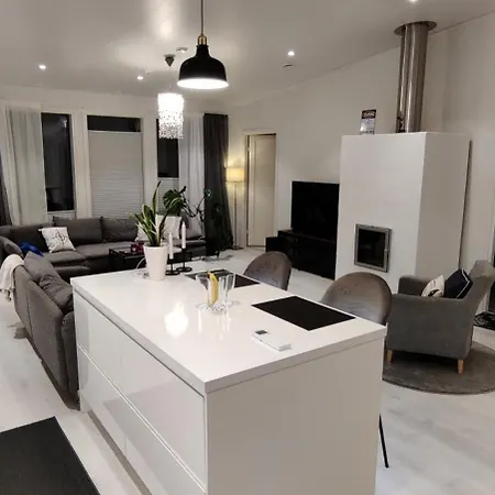 Villa Nordic With Jakuzzi Rovaniemi