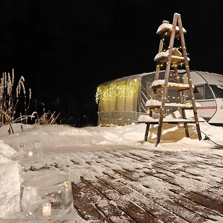 Cozy Caravan Apartment