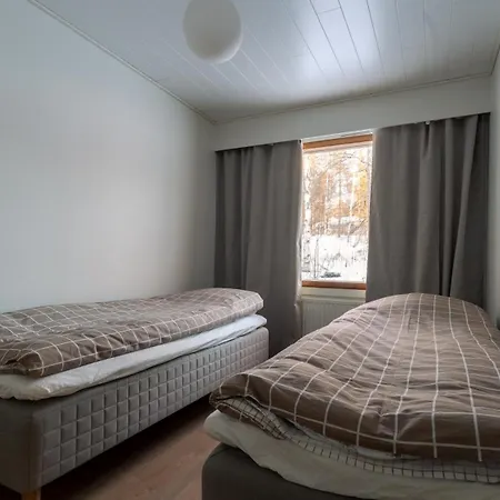 Cozy Arctic Circle Apartment *