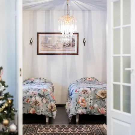 Riverside For Families - Beautiful House Near Santa Claus Village Apartment