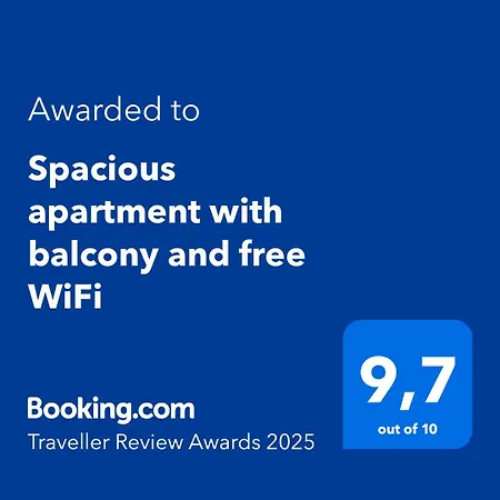 Spacious With Balcony And Free Wifi Apartment