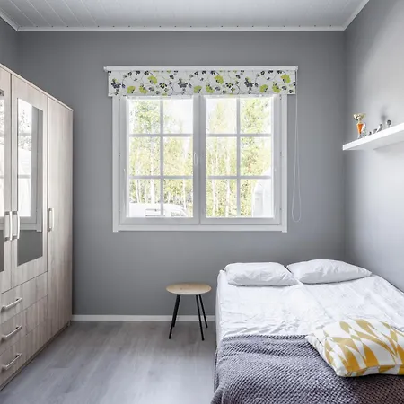 Apartment In The Middle Of Silence
