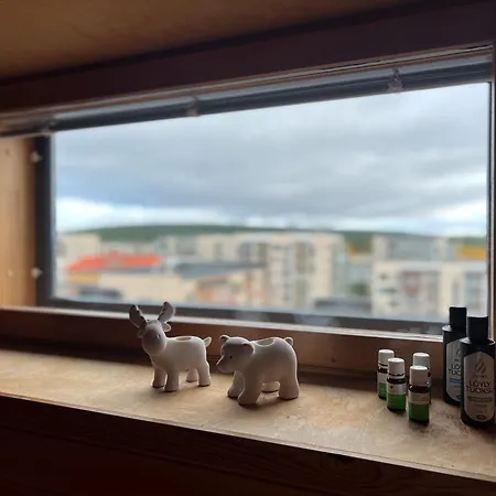 Aurora Penthouse & *