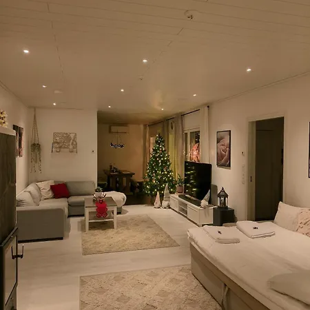 Korento - Private House With Warm Hut & Sauna Apartment