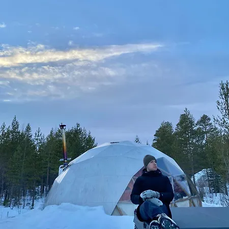 Aurora Igloo Fireplace-heated Tents In A Secret Forest With Private Jacuzzi And Shared Sauna Bathroom And Dog Friendly * Rovaniemi